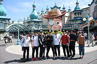ディズニーシーでの集合写真②