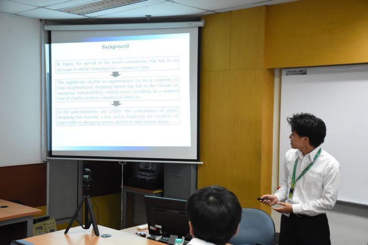 古賀研究室の学生が国際会議で研究発表:大学ホームページ掲載画像