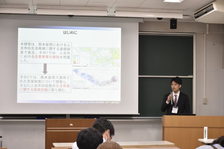 古賀研究室の学生が日本建築学会全国大会で研究発表：大学掲載画像2
