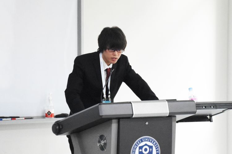 古賀研究室の大学院生3名が国際会議で研究発表：大学掲載画像2