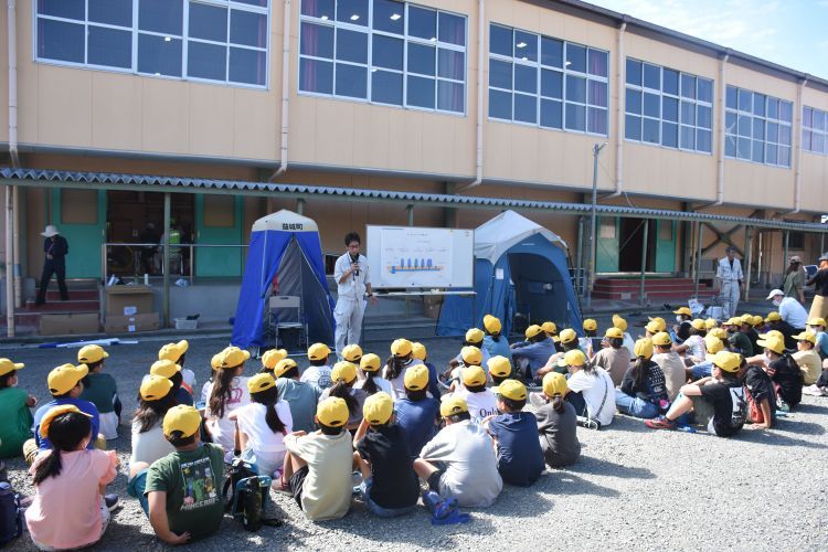 古賀研究室が益城町の小学校で防災教育:大学掲載画像1